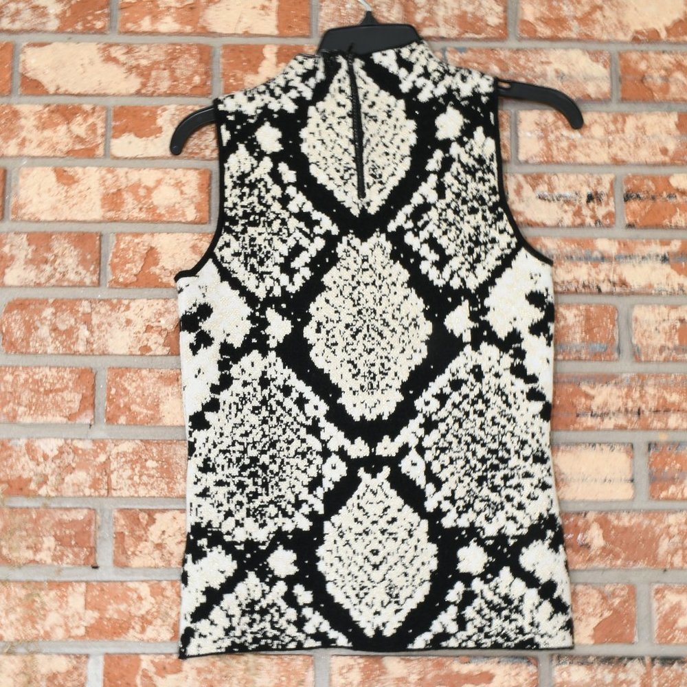 Tahari Sleeveless Sweater - Picture 3 of 5